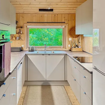 Ailen - 500m From The Sea By Interhome
